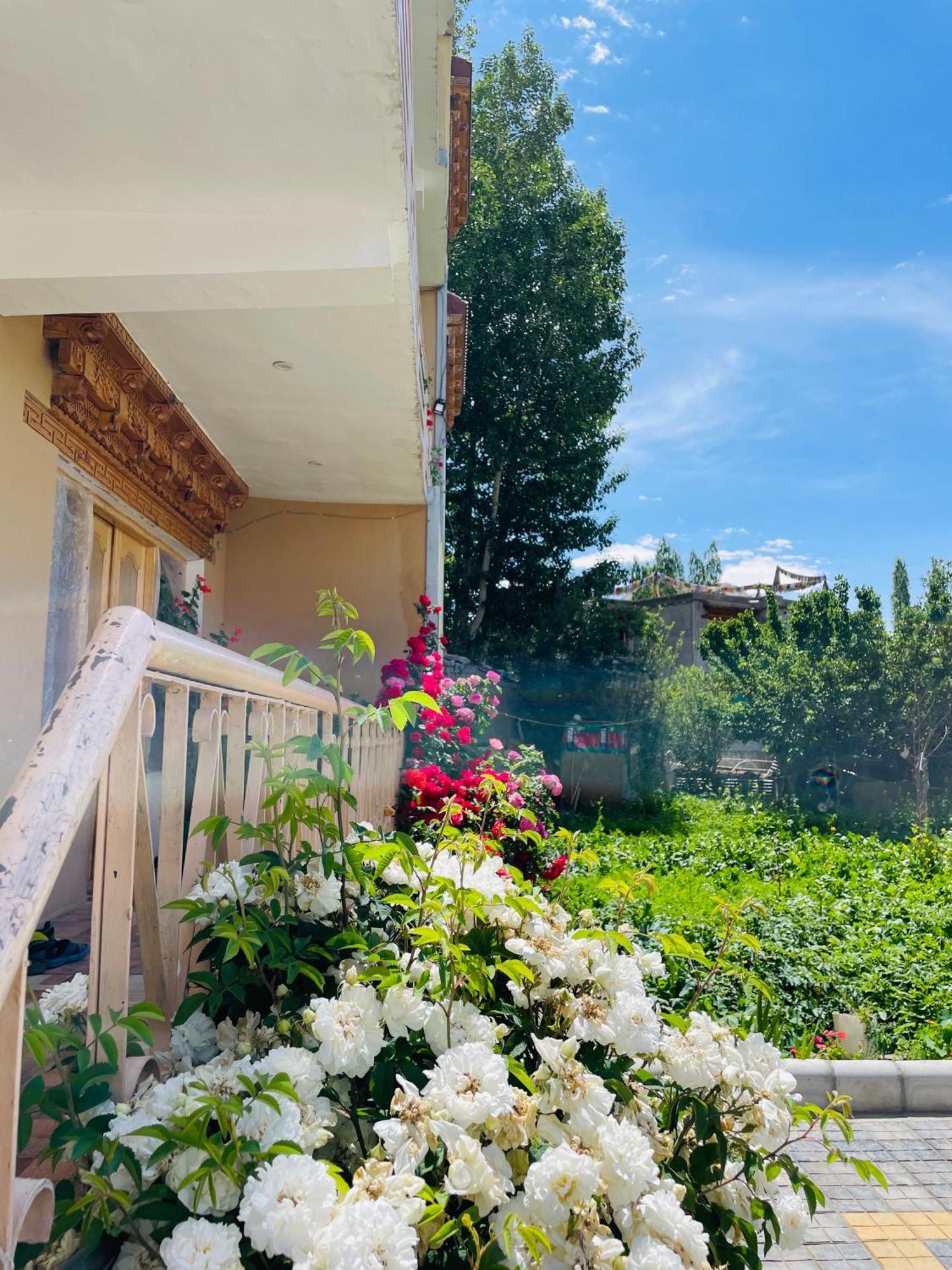 Zlatan Guest House Лех Екстер'єр фото